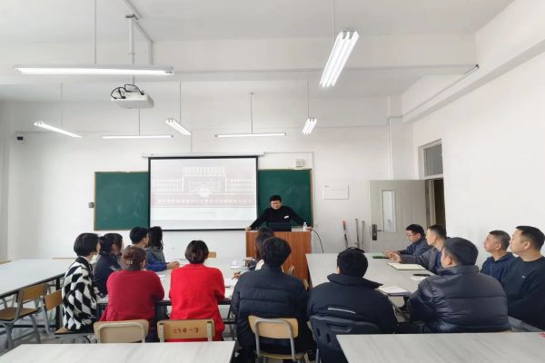 城市头条 | 公共艺术系召开建筑室内设计专业毕业设计分组抽签仪式