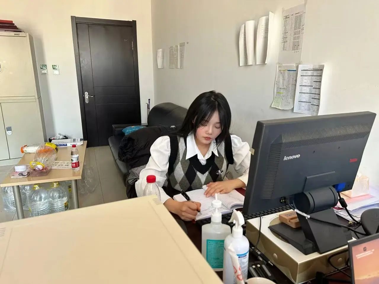贡献青春力量 共绘家乡新画卷 | 新闻学院2024年寒假“返家乡”社会实践开始报名啦